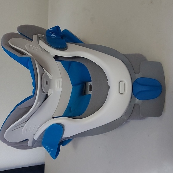 OSSUR Neck Brace - Picture 1 of 5